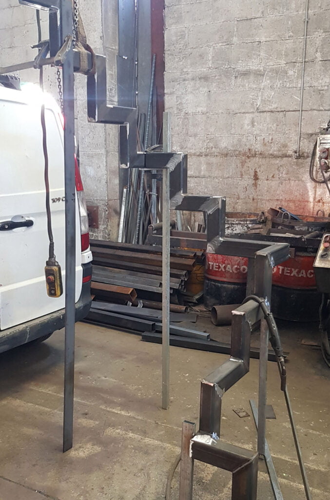 Fabricación de escaleras metálicas